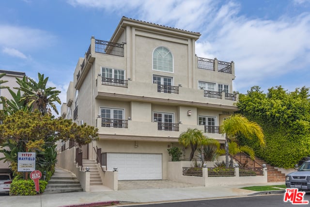 11723 Mayfield Ave #3