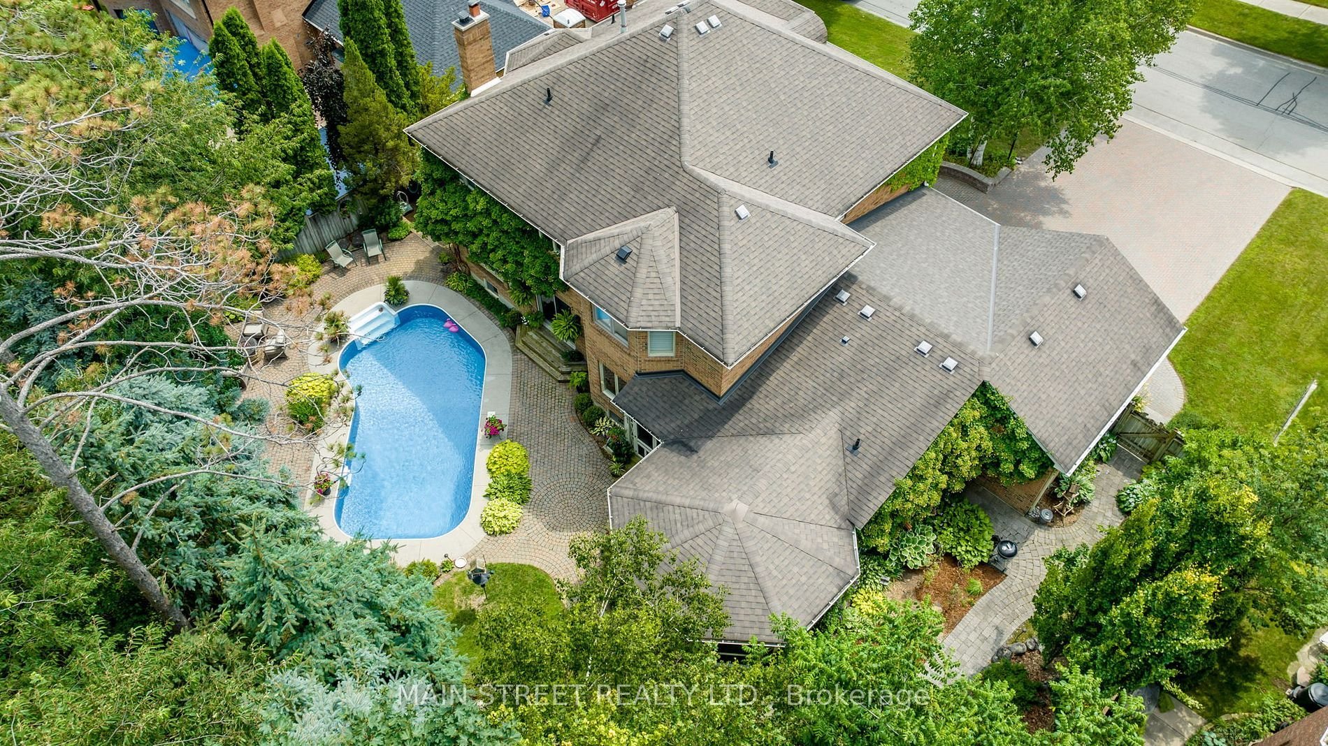 120 Willow Farm Lane, Aurora