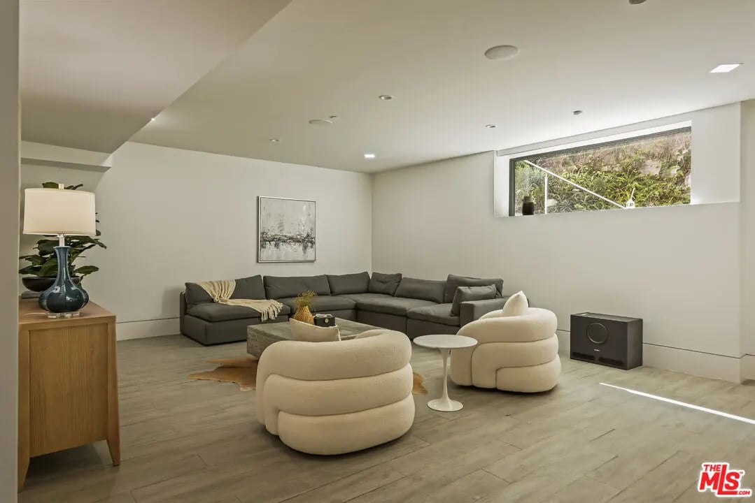 4230 Valley Meadow Rd