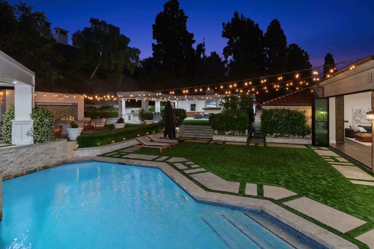Luxury Estate in Big Canyon