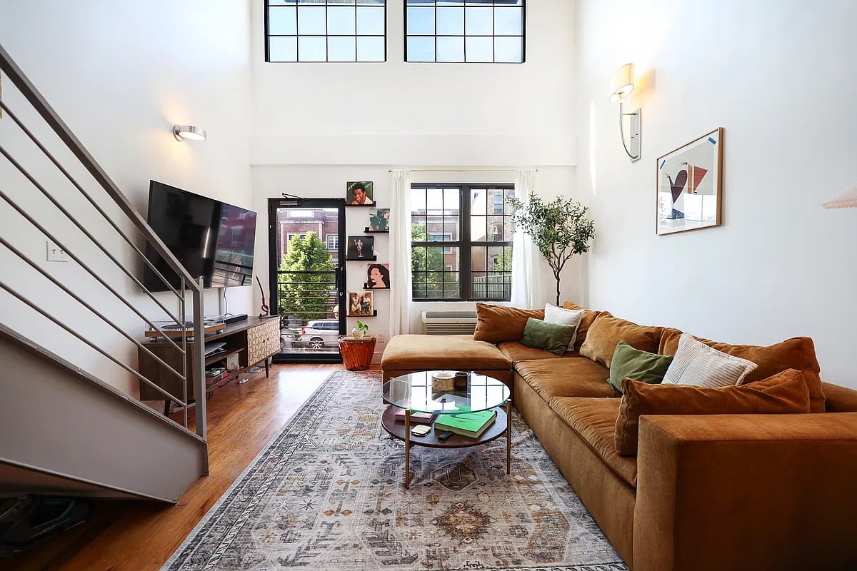 120 Pulaski Street #2F