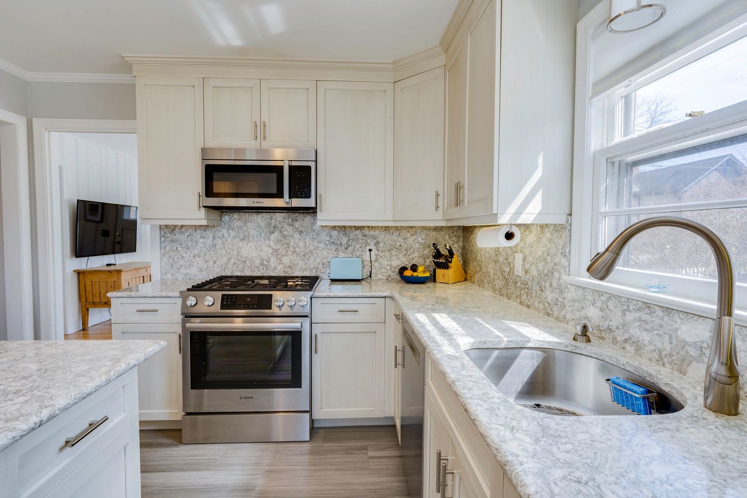 The Sweetest Renovated Cottage in Sag Harbor Village
