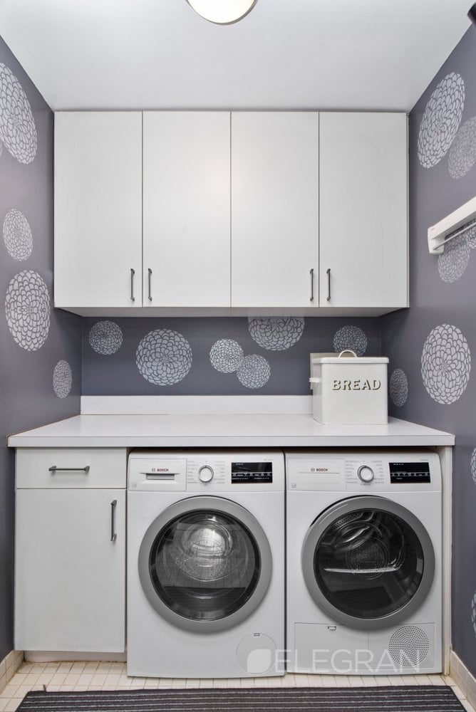 Carlton Regency South