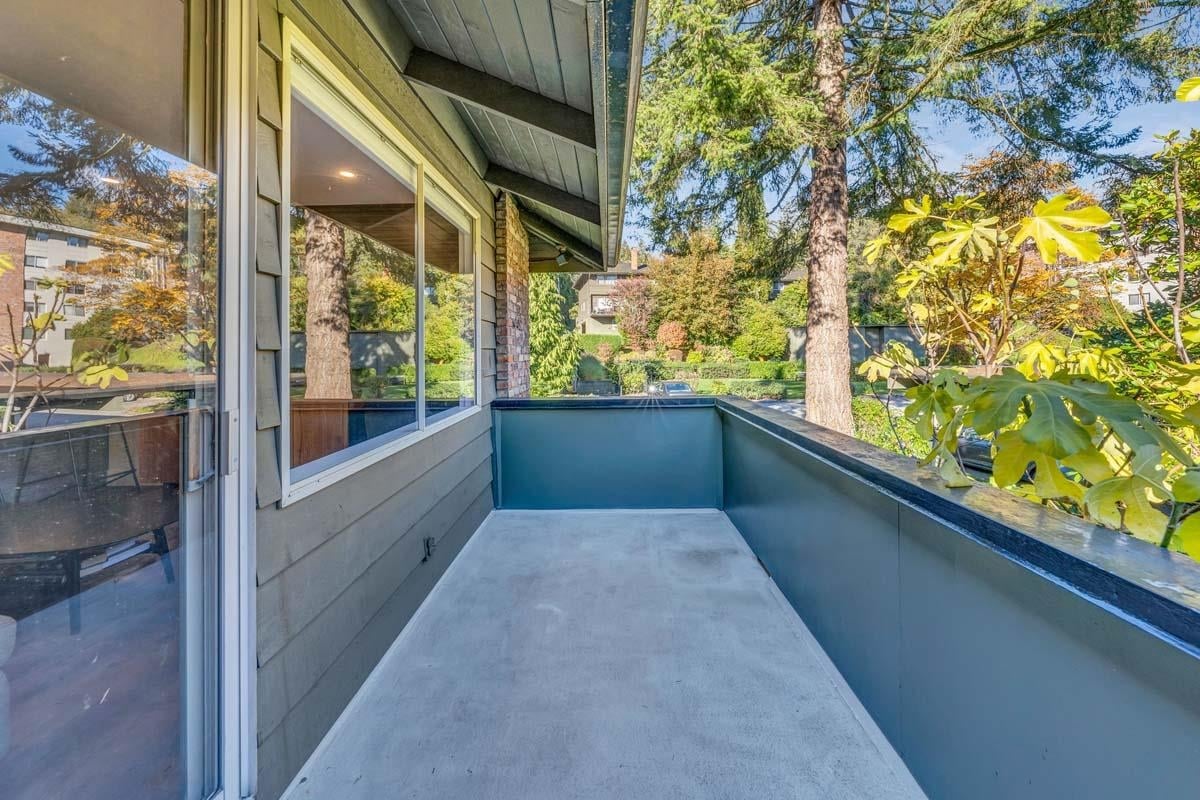 416-235 Keith Road, West Vancouver