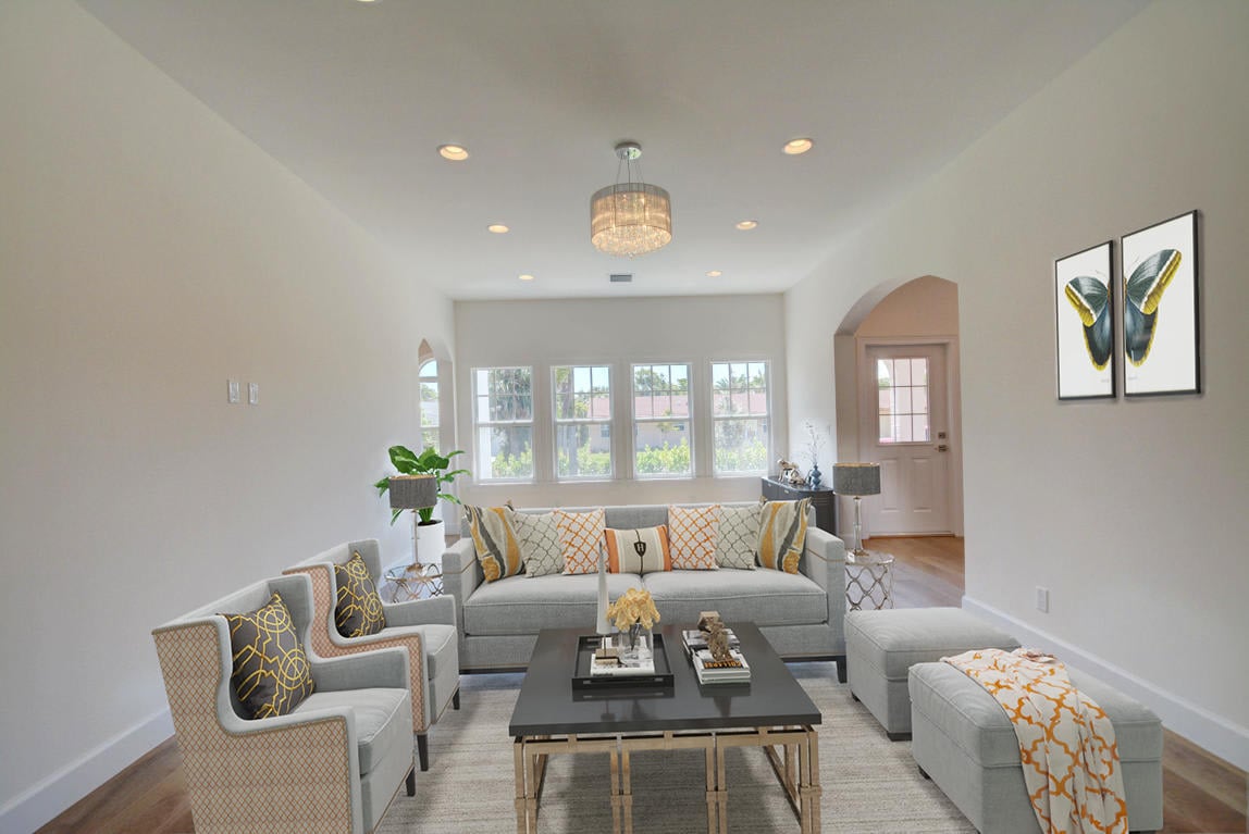 215 Pilgrim Rd