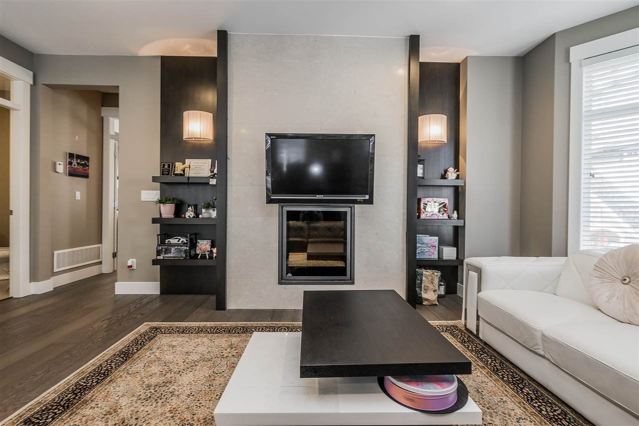 32-15977 26 Ave