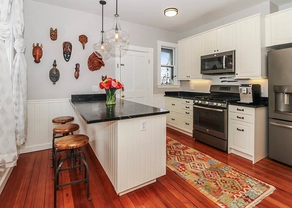 188 Chestnut Ave # 2