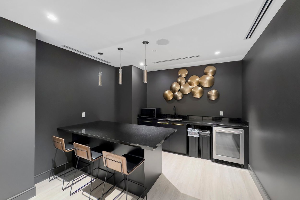 25 Holly St Unit: 708