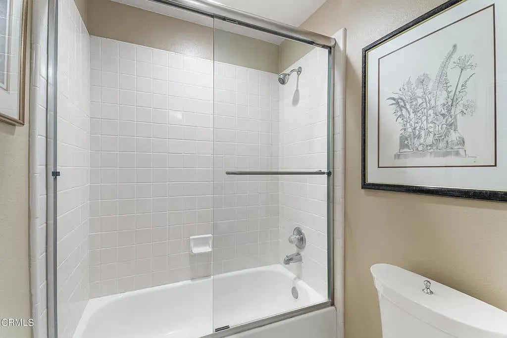 10516 Chippenham Rd, Camarillo, CA 93012  