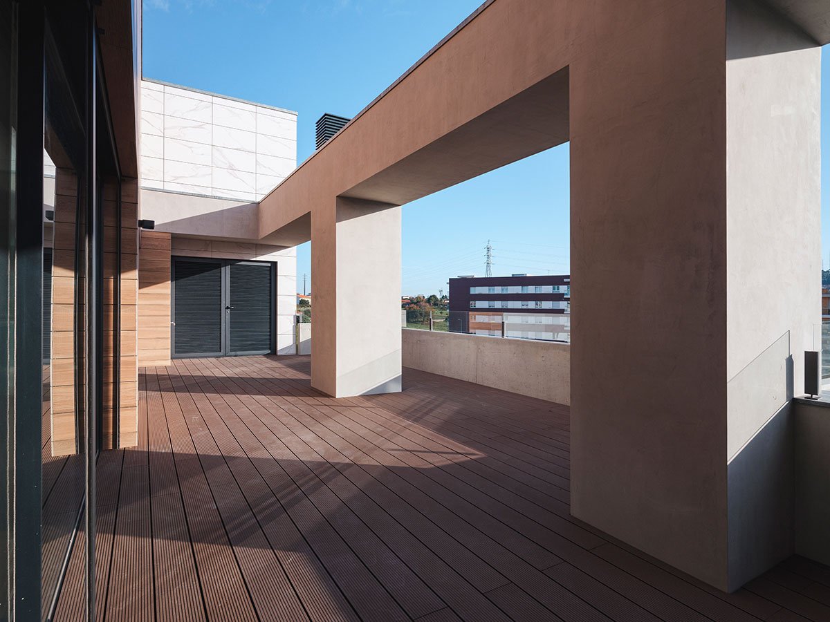 Modern 3-Bedroom Apartment with Balcony in Central Vila Nova de Gaia