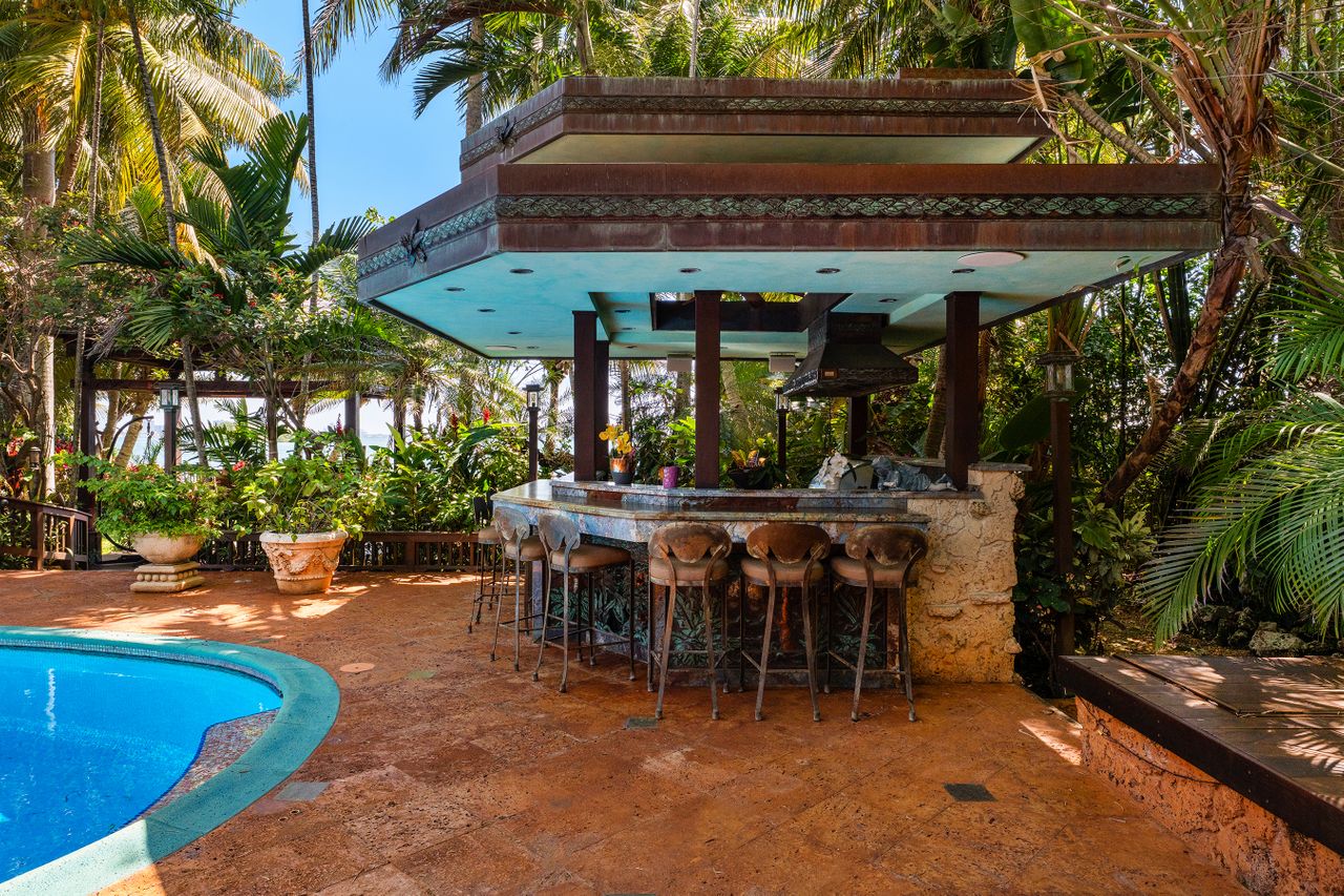  Morningside Waterfront Estate