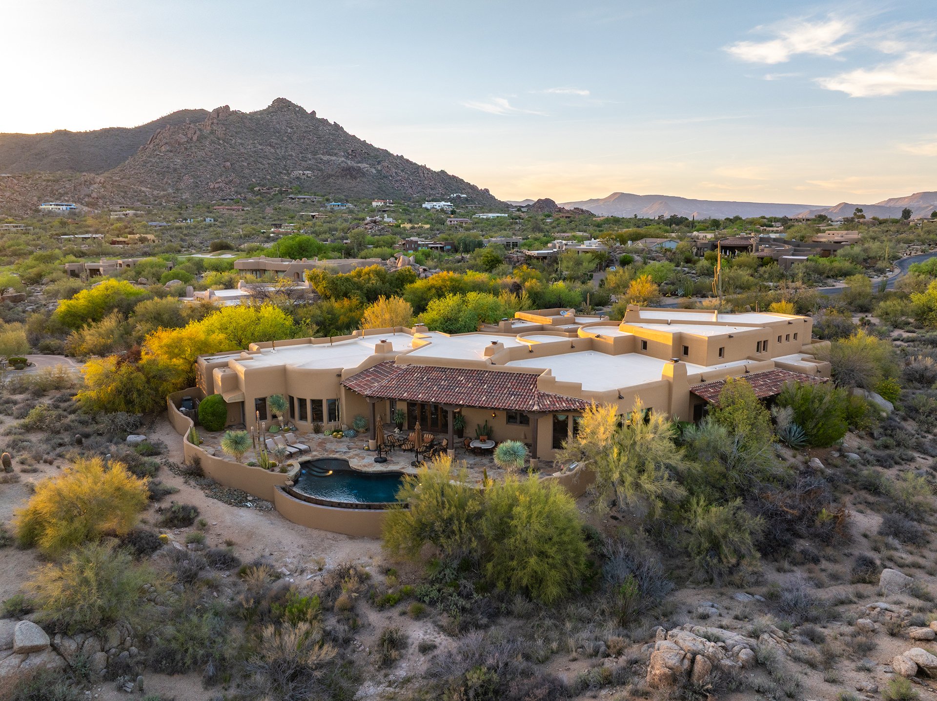 7311 E ARROYO HONDO Road