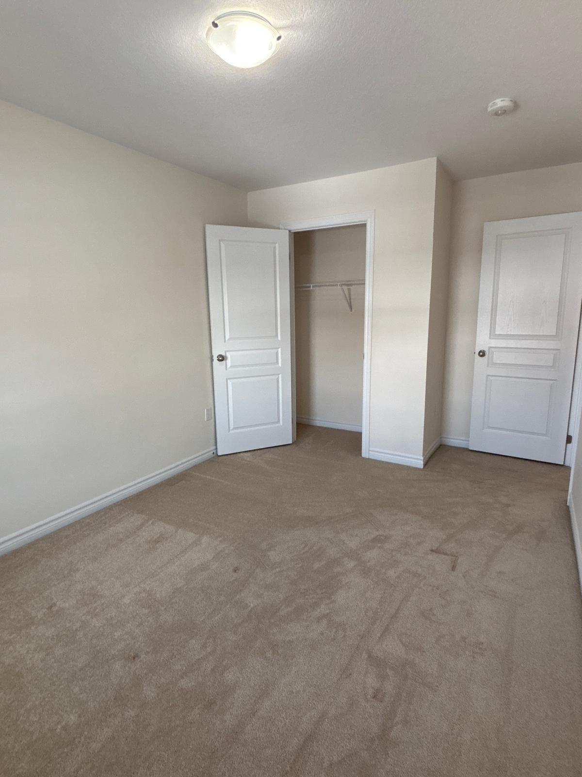 5 SAVAGE Drive, Hamilton, ON L0R 2H9