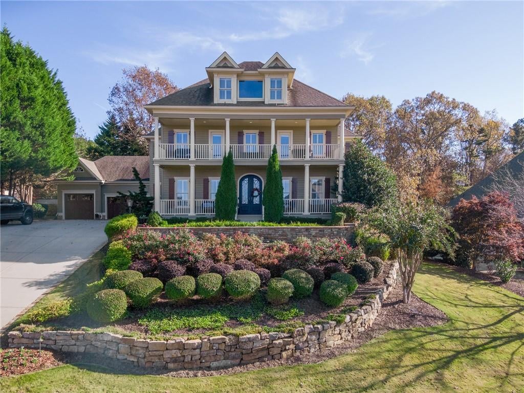 What It’s Like To Live In Towne Lake Hills Woodstock