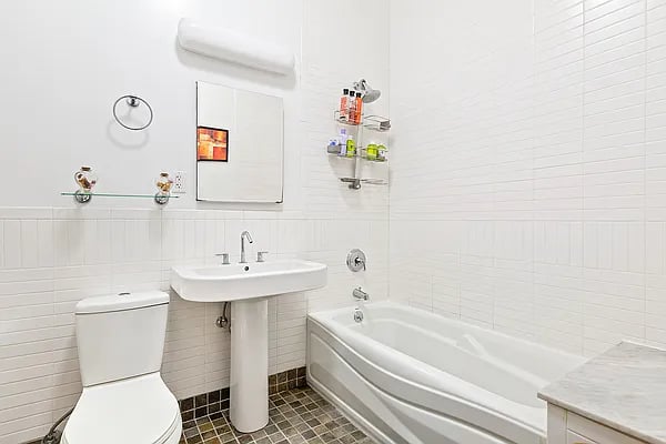 95 Lexington Avenue #5A