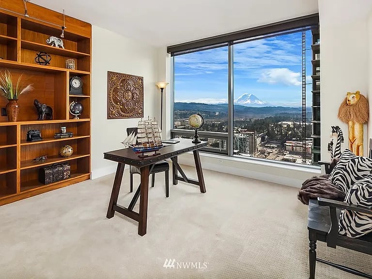 650 Bellevue Way NE # 3501