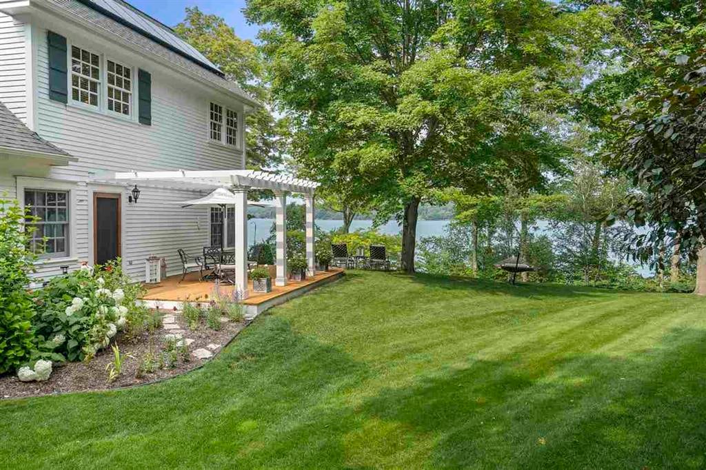 4850 Longfield Farm Trail, Boyne City, MI 49712