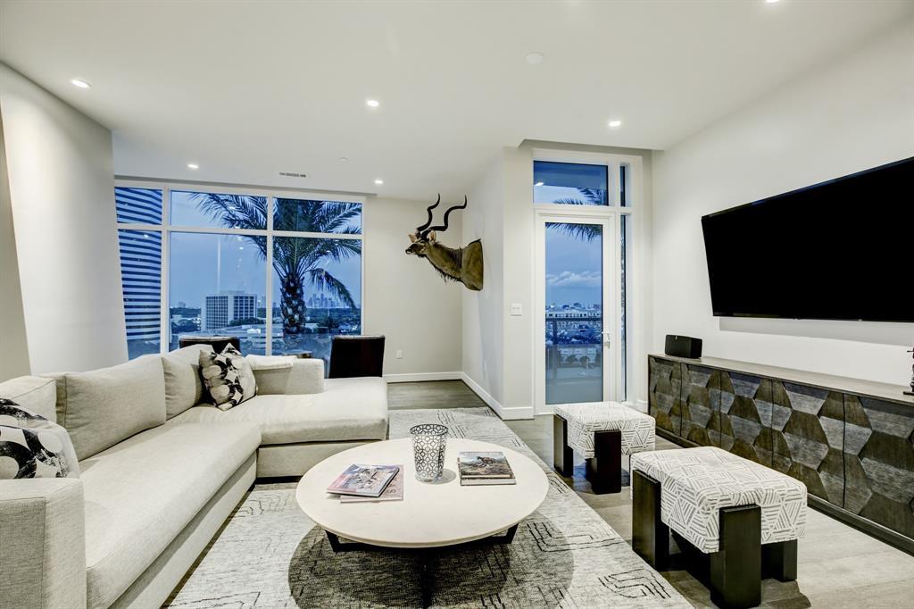 4521 San Felipe St #1001