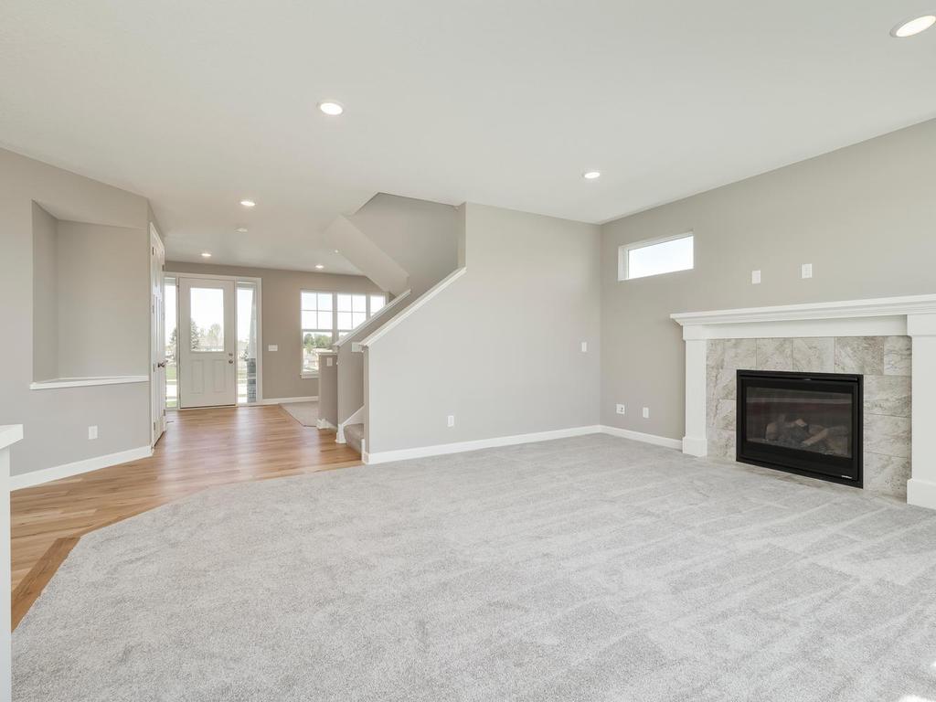 11553 Lakewood Dr NE
