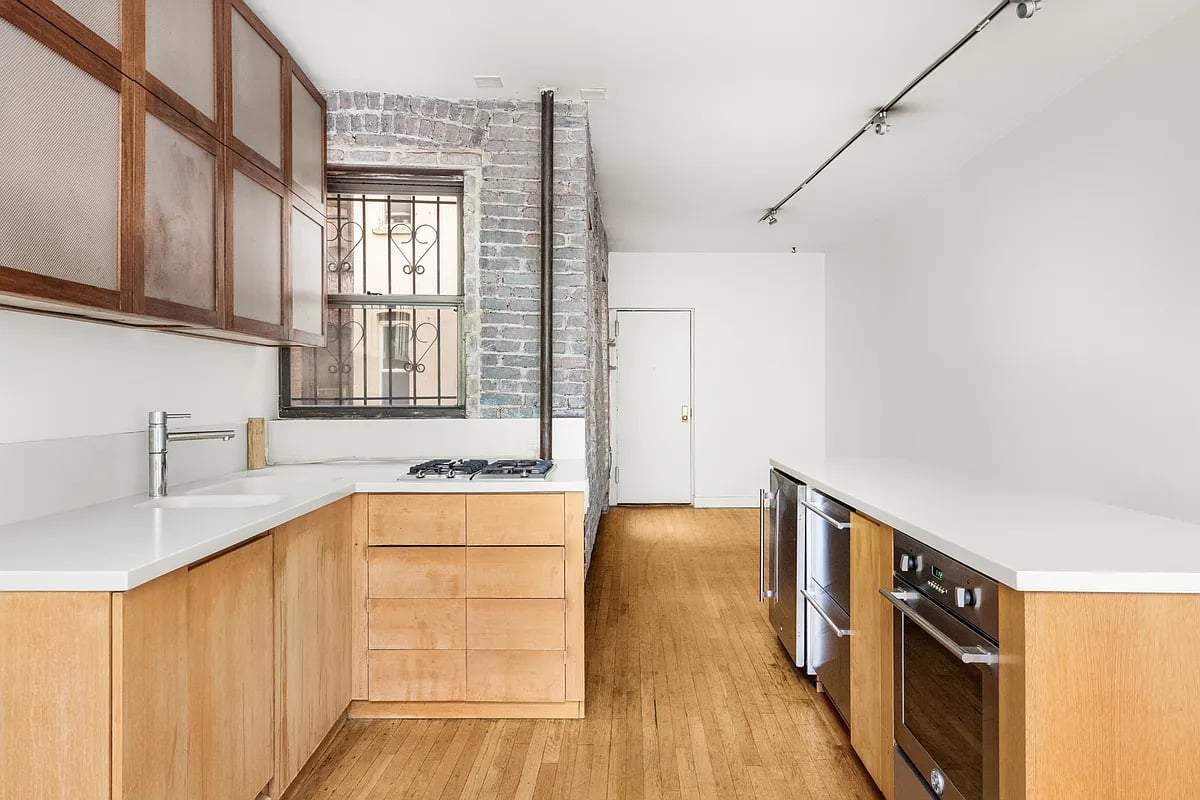 149 Avenue C #2F