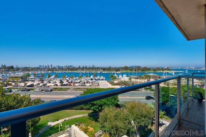 1750 Avenida Del Mundo #402