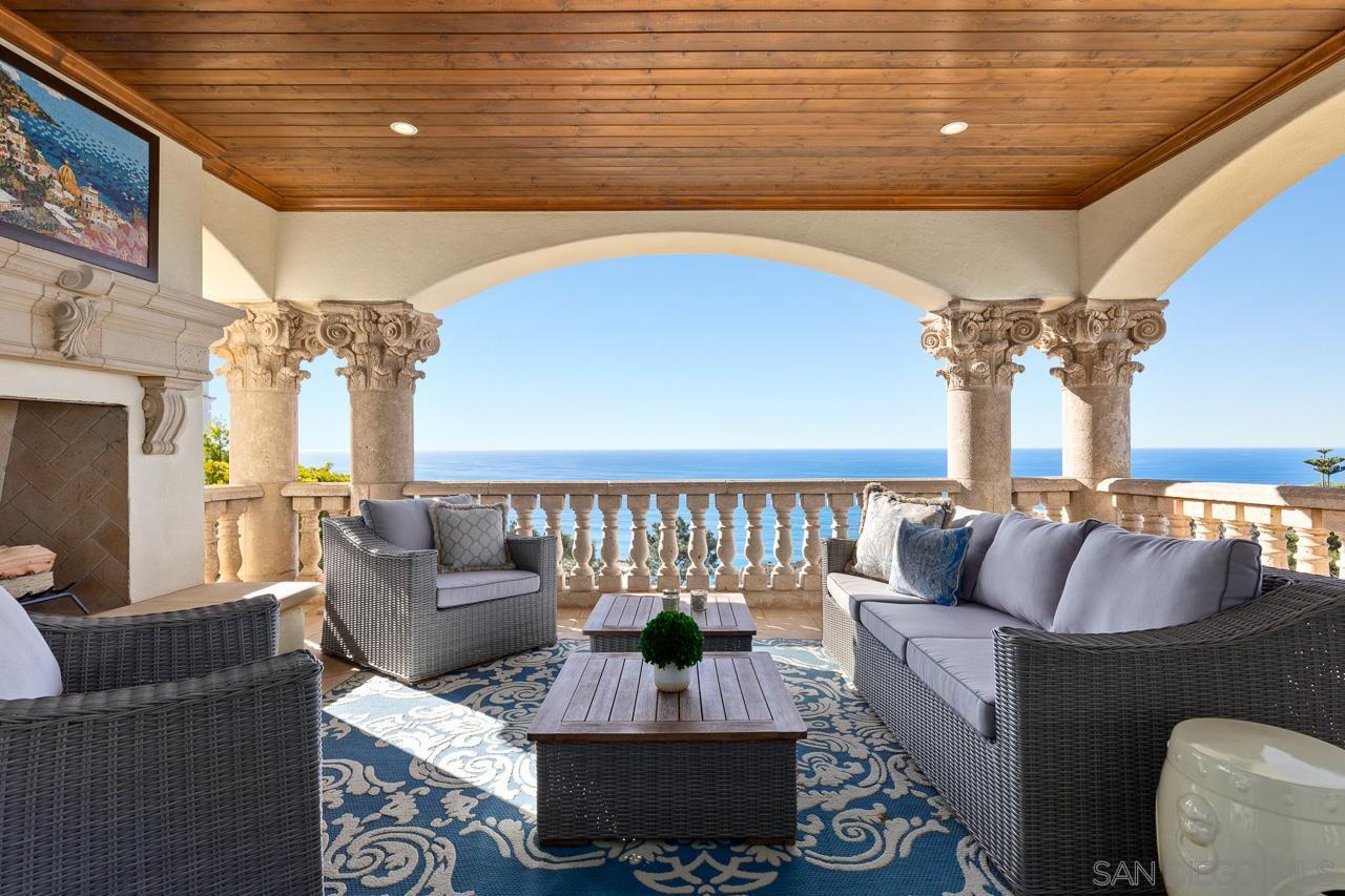 9860 La Jolla Farms Rd