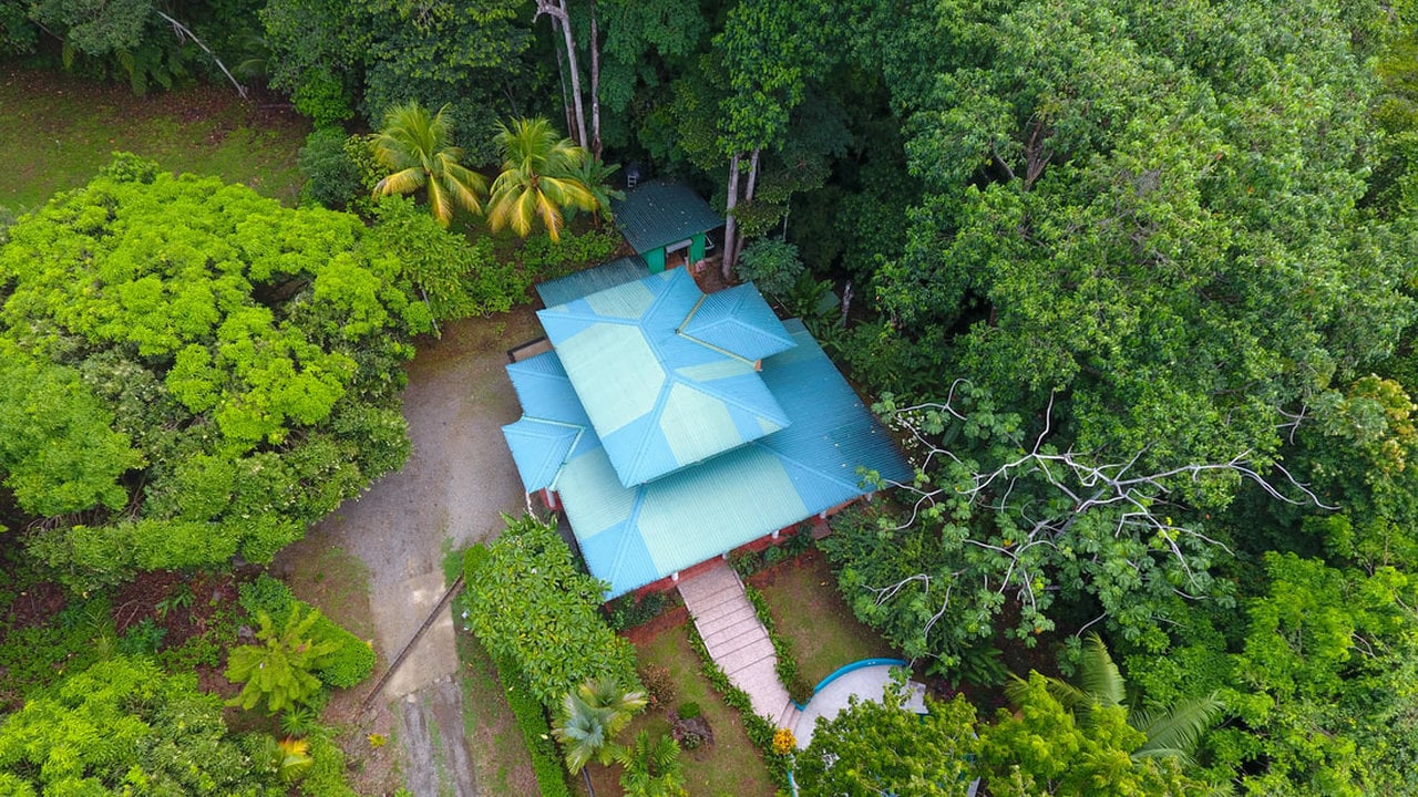 Whale’s Tail Ocean View Estate with Extra Lot in Uvita