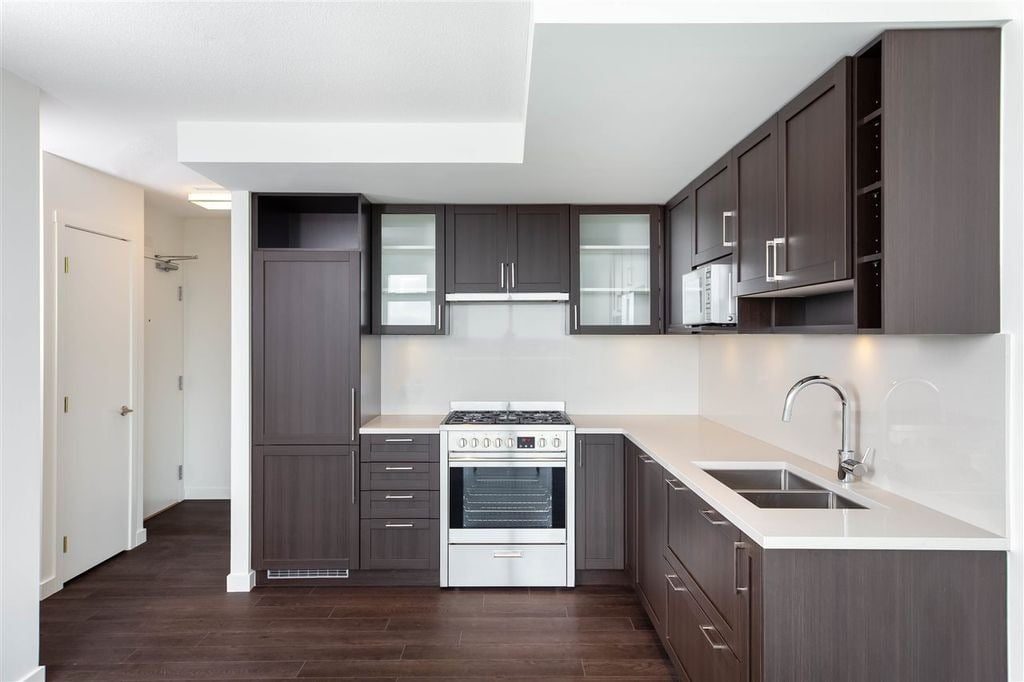 5470 Ormidale St, #1807