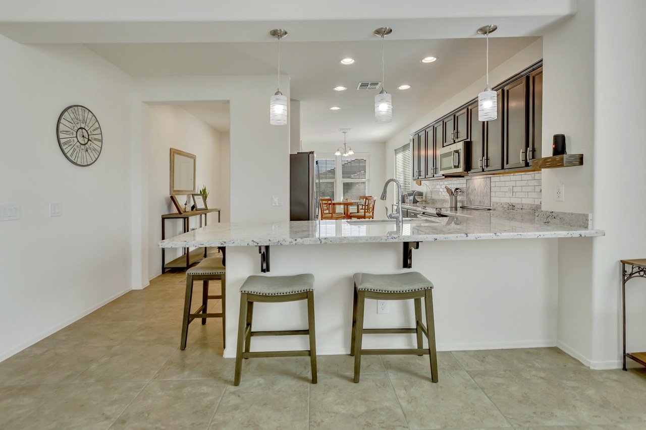 538 E Balao Dr