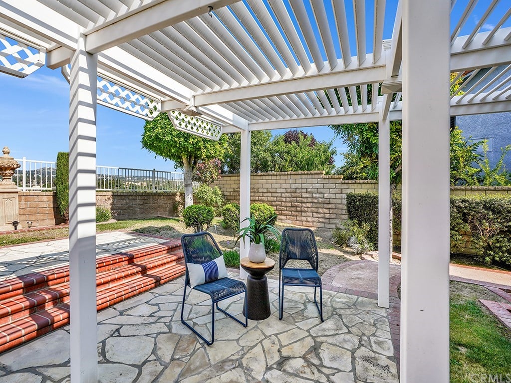 27775 Niguel Village Dr