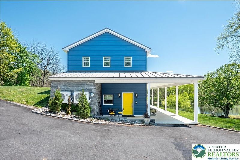 1072 FIVE POINTS RICHMOND ROAD