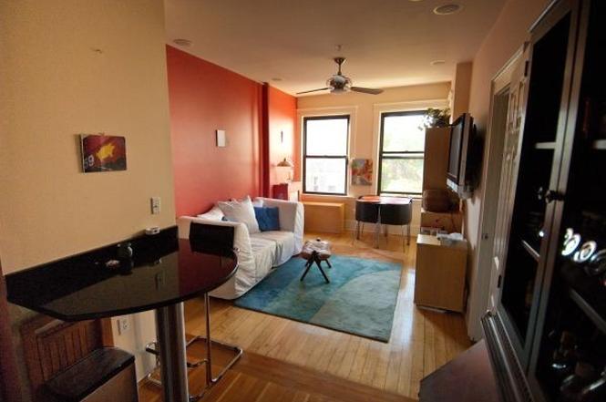 75 Burbank St #402