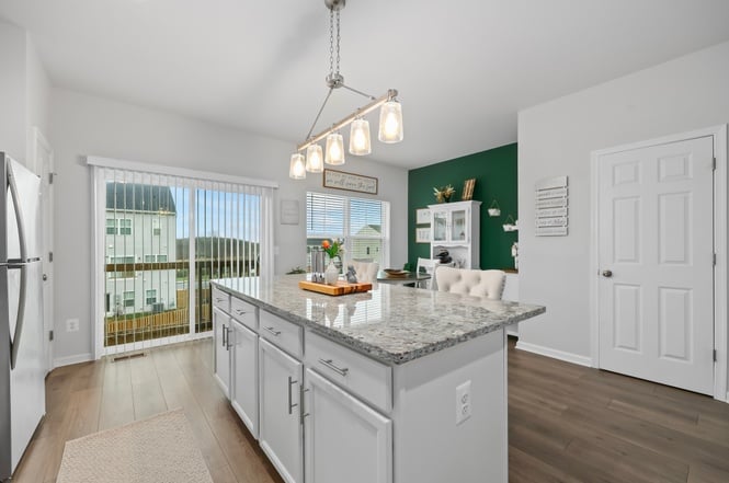 492 Parkland Dr