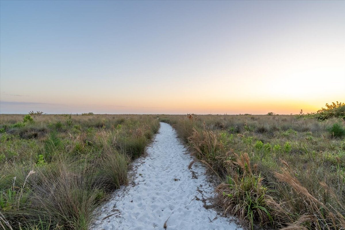 8106 Moonstone Dr #17-204