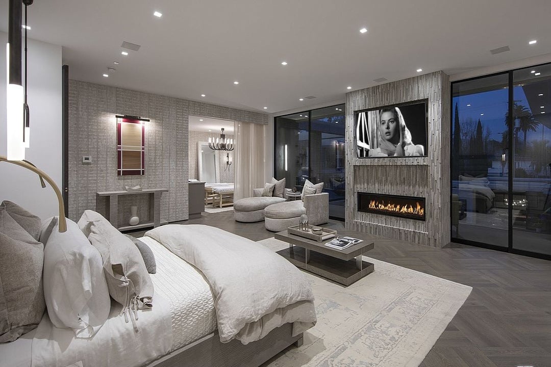 Cascade Golden, N Beverly Dr, 90210