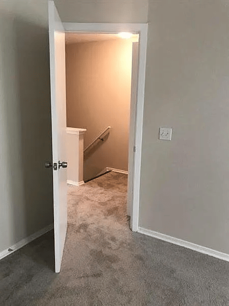 2305 Queen Anne Ct