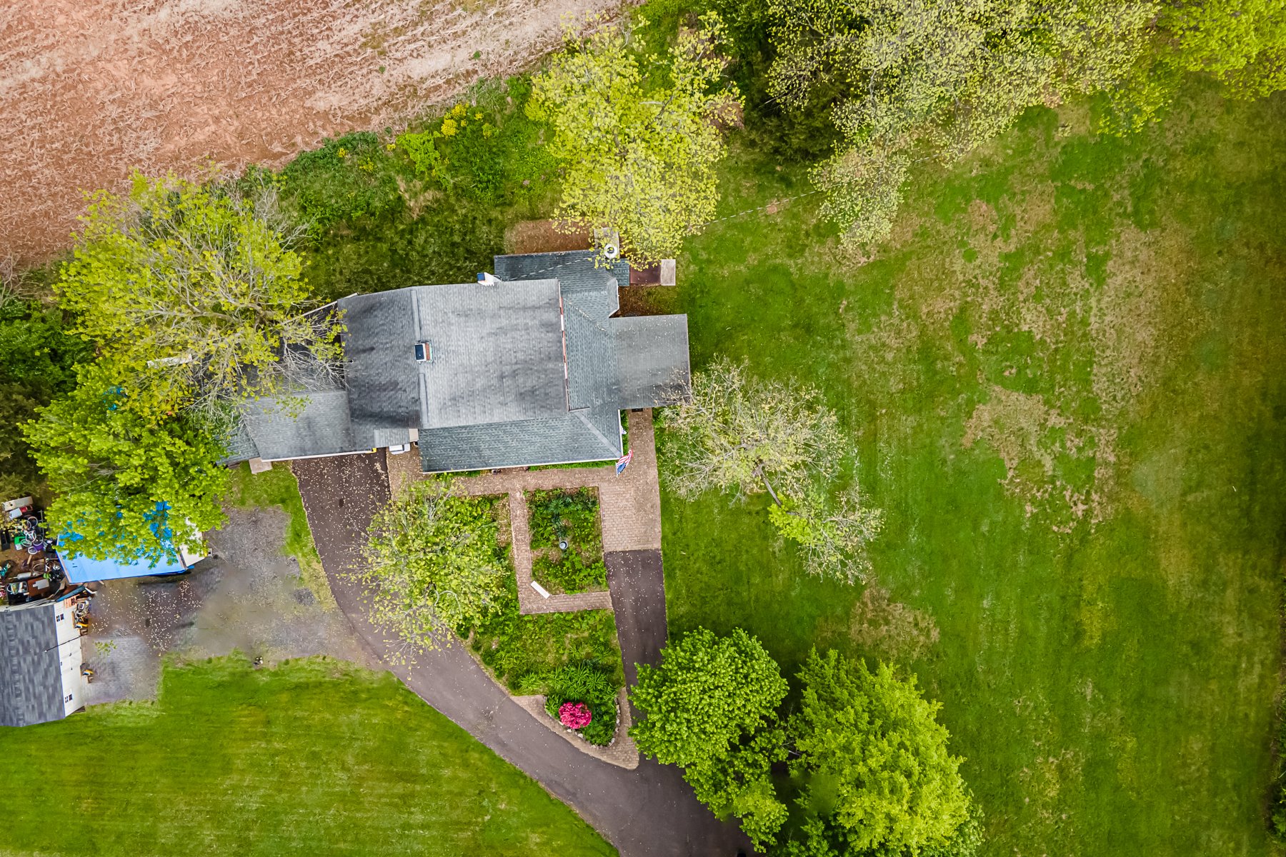 490 Fretz Road