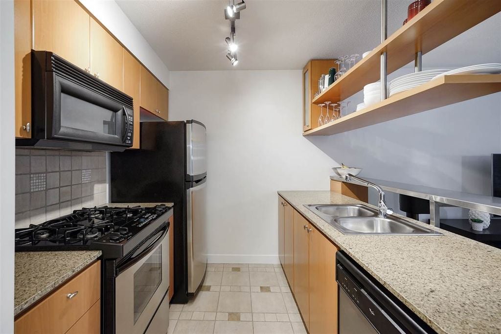 1495 Richards St, #1108