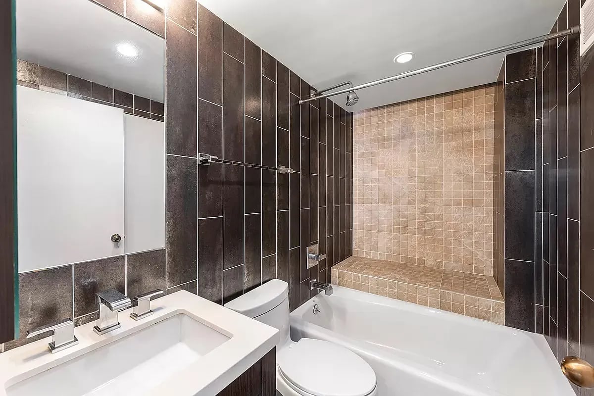 184 Lexington Ave #16C