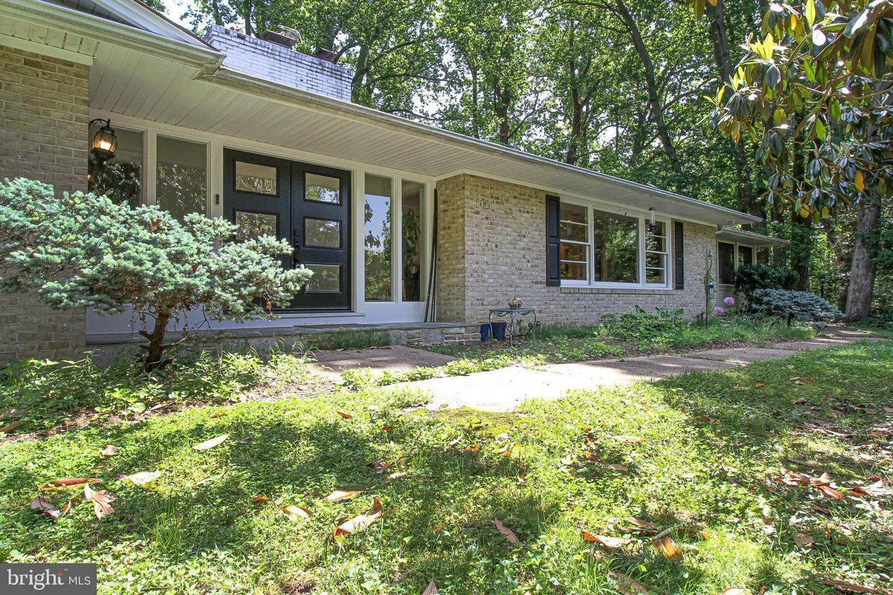 1121 Asquith Dr