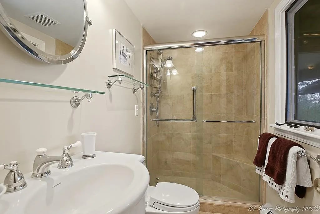 1 Big rock Rd Manchester Ma