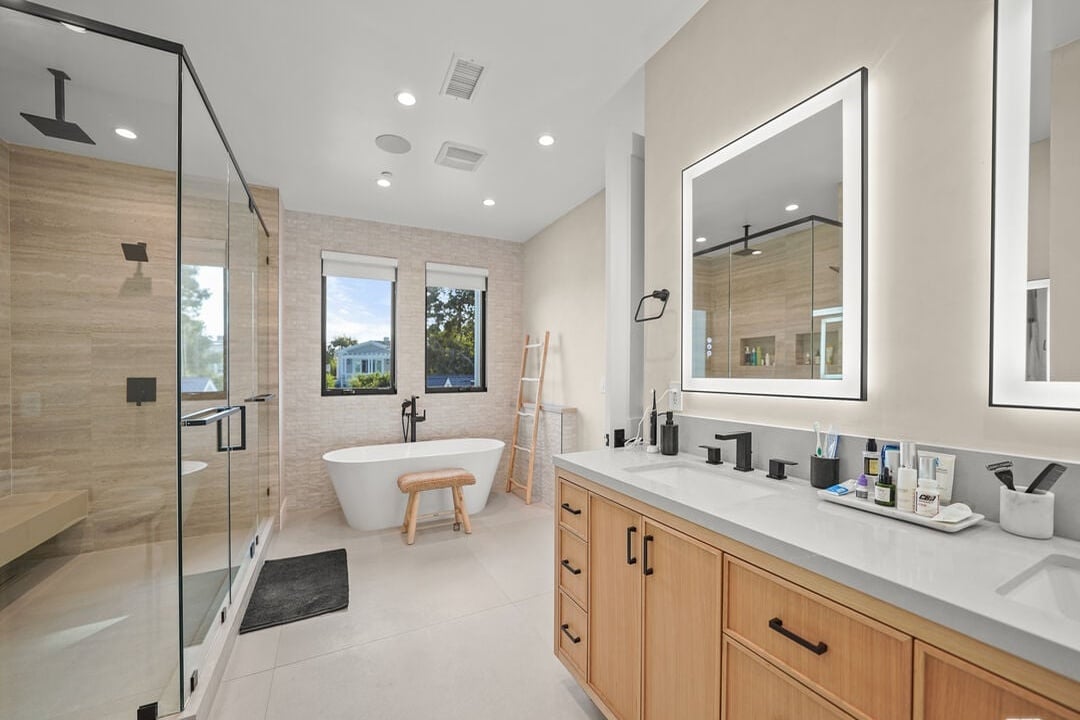 Fairmont Reserve, S Bundy Dr, 90049