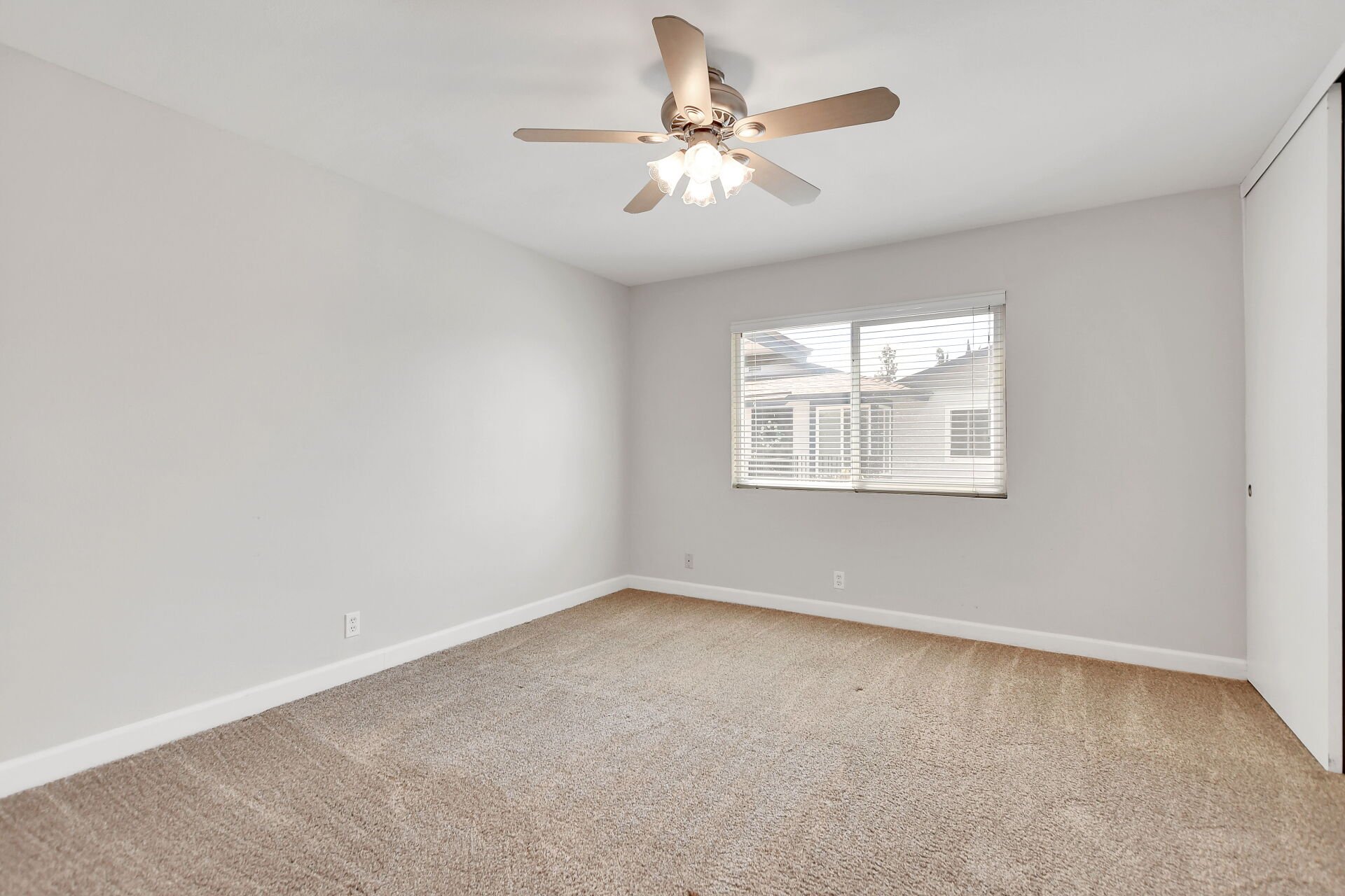 1460 Forest Glen 4