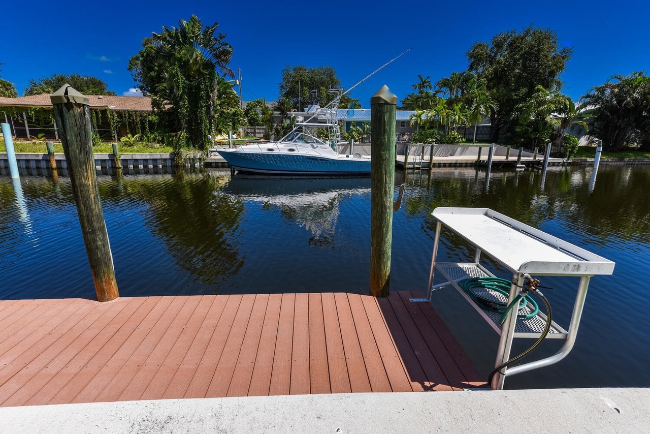 14095 Port Cir