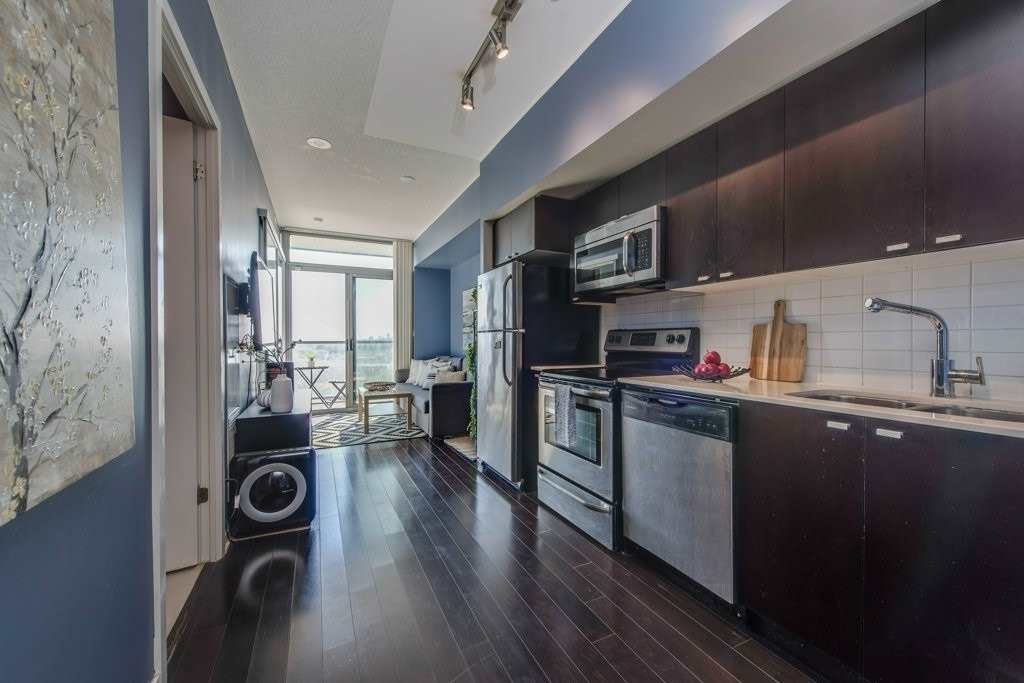 105 The Queensway, Ste 1409