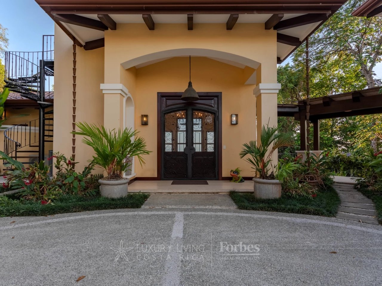 20878 - A Luxurious Sanctuary in Costa Rica's Pacific Jungle