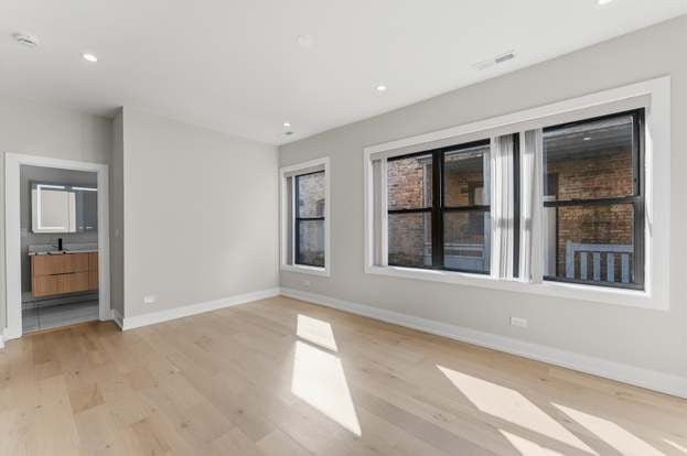 7516 N Eastlake Ter Unit 1