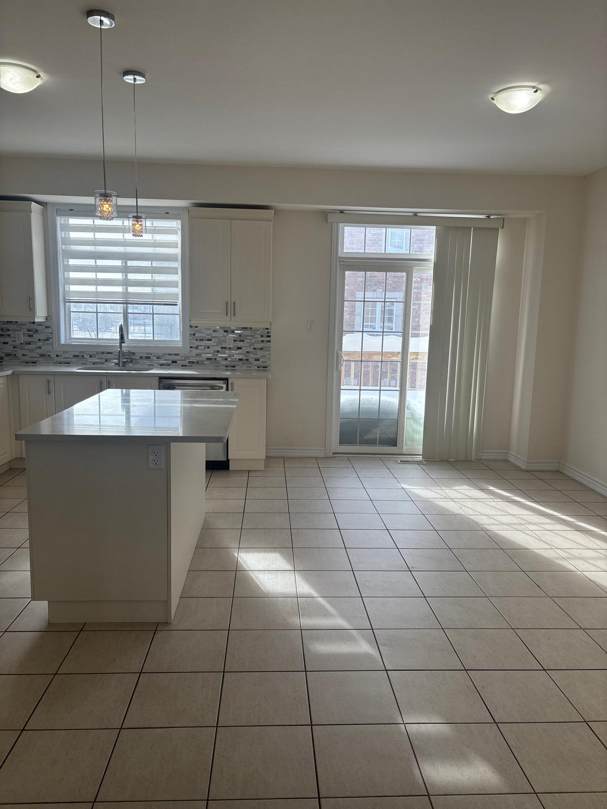 5 SAVAGE Drive, Hamilton, ON L0R 2H9