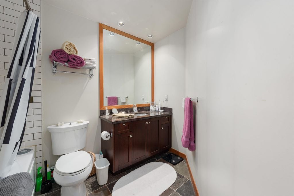 10 Renaissance Square, #104