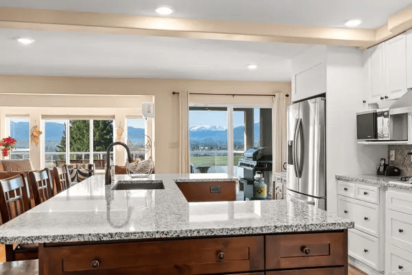 1418 Valley View Dr